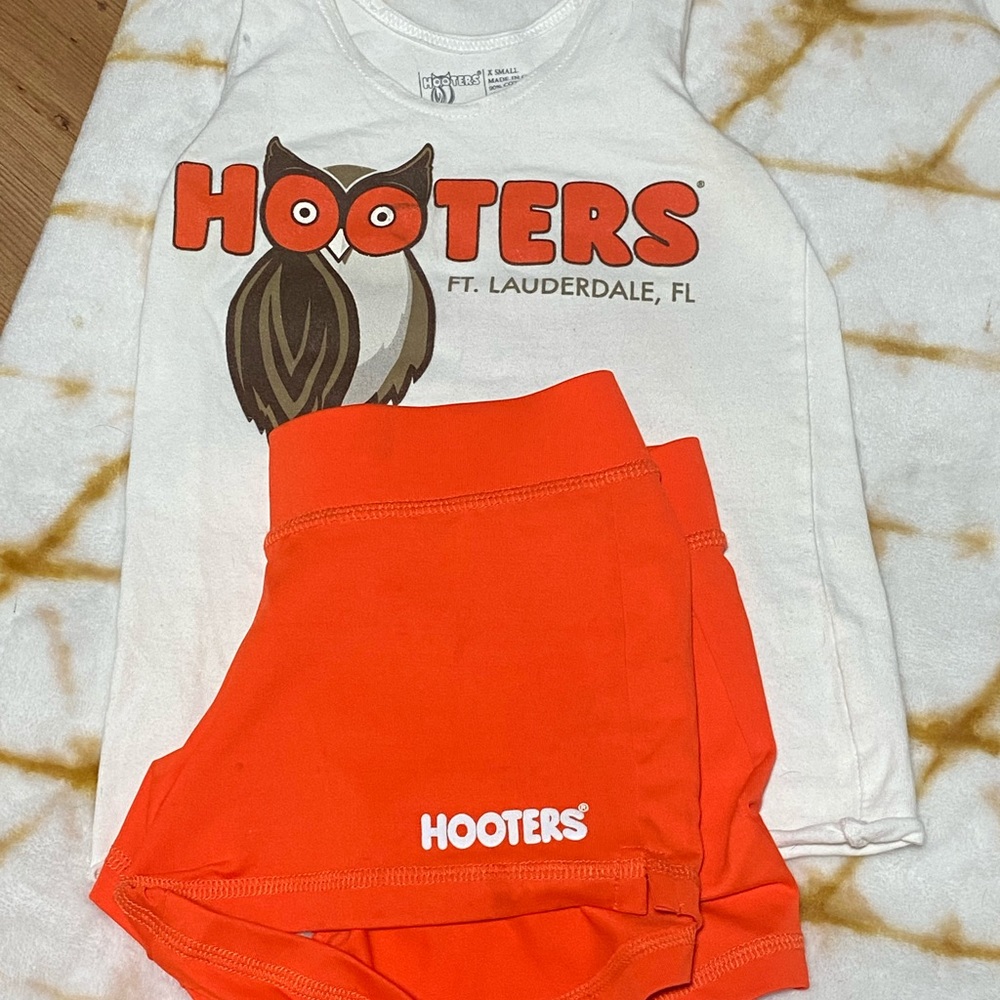 Hooters tanks & shorts.